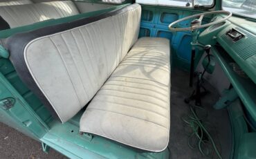 Volkwagen-bus-type-2-1970-green-15