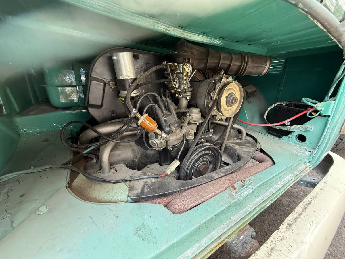 Volkwagen-bus-type-2-1970-green-23