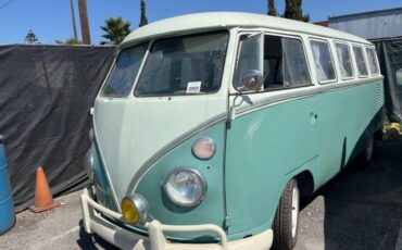 Volkwagen-bus-type-2-1970-green