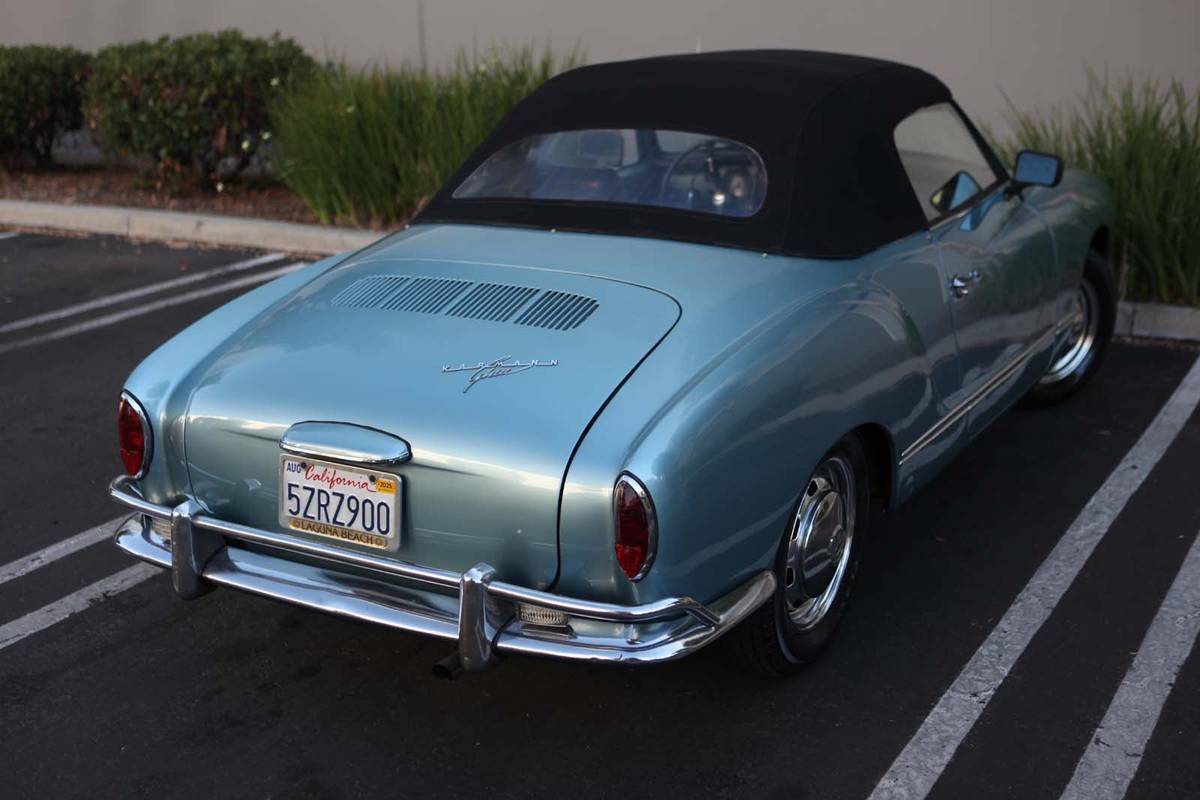 Volswagen-karmann-ghia-cab-1968-3