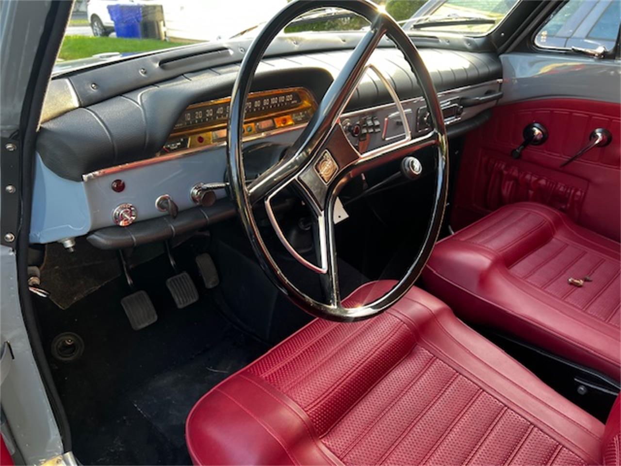 Volvo-122-1968-Blue-Red-19