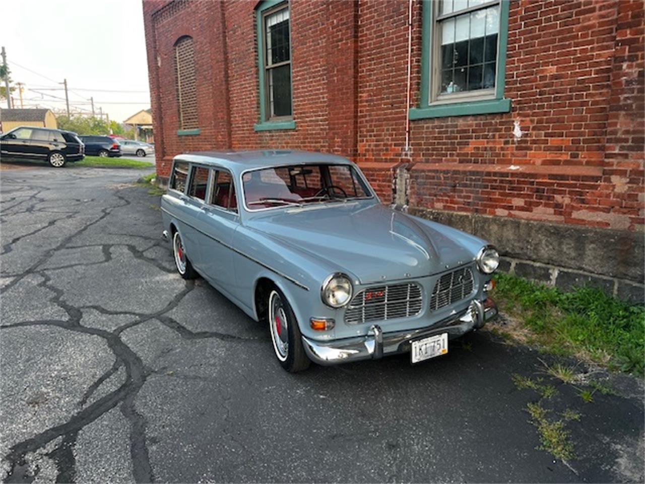 Volvo-122-1968-Blue-Red-7