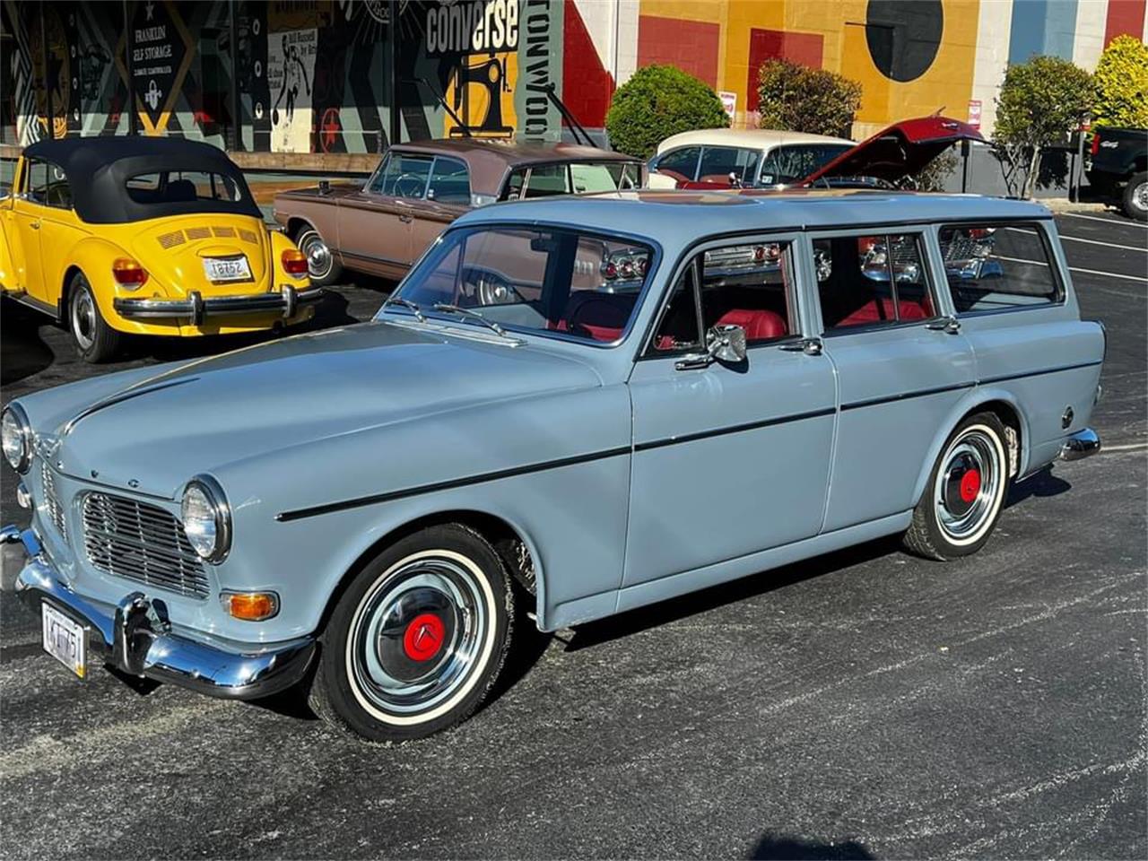 Volvo-122-1968-Blue-Red
