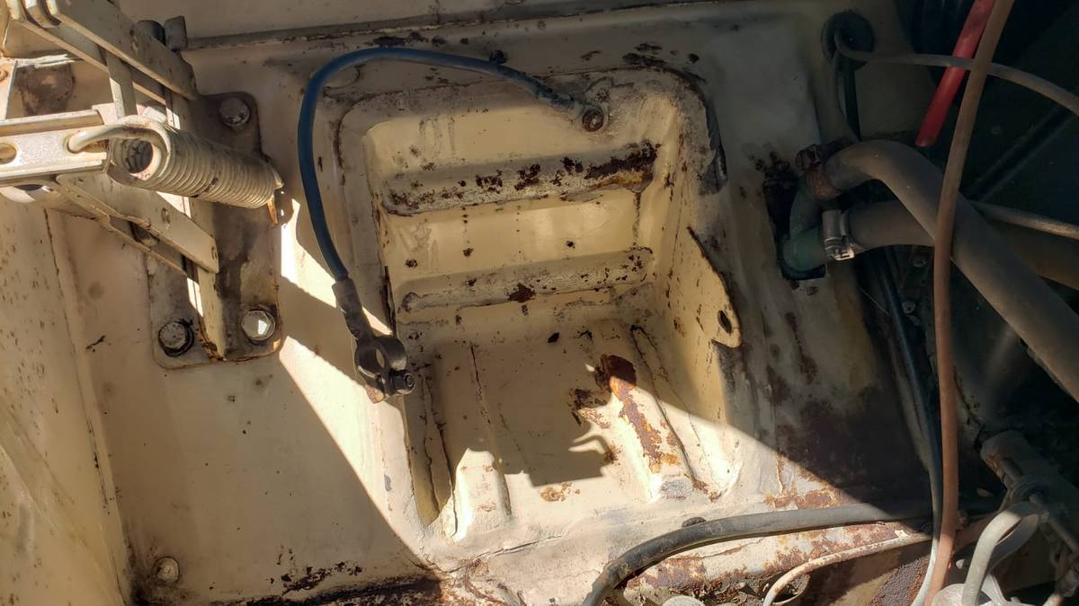 Volvo-122s-1968-brown-12