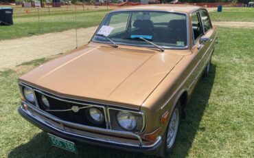 Volvo-142e-1971-custom-10