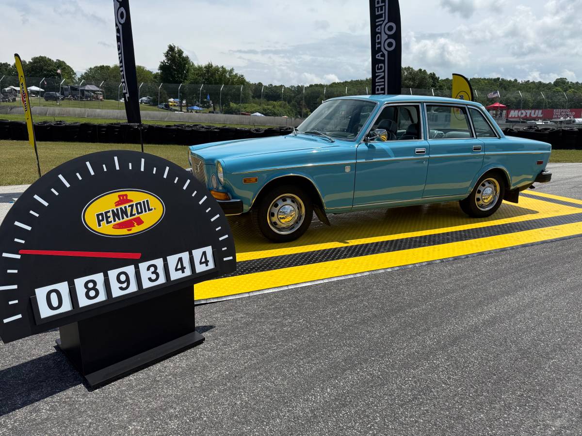 Volvo-164e-1974-blue-18