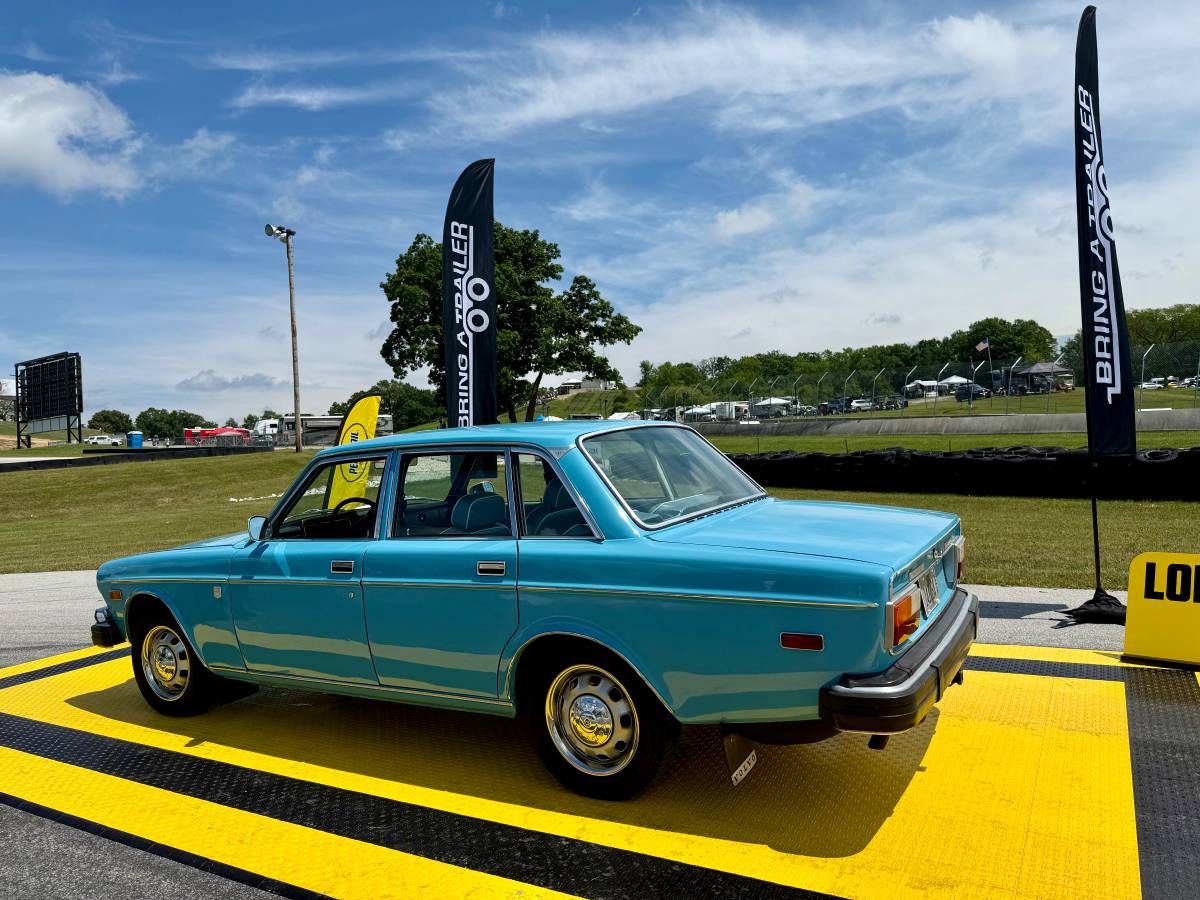 Volvo-164e-1974-blue-19