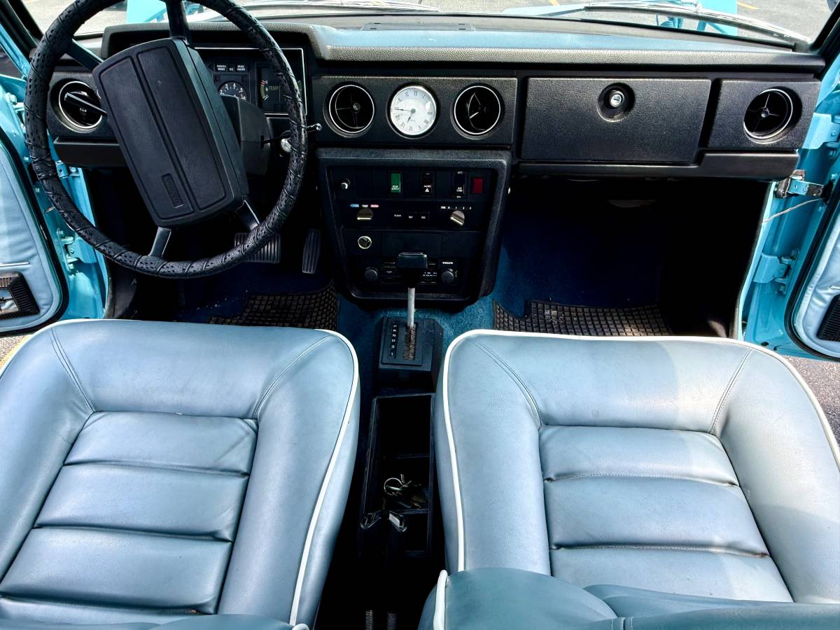 Volvo-164e-1974-blue-22