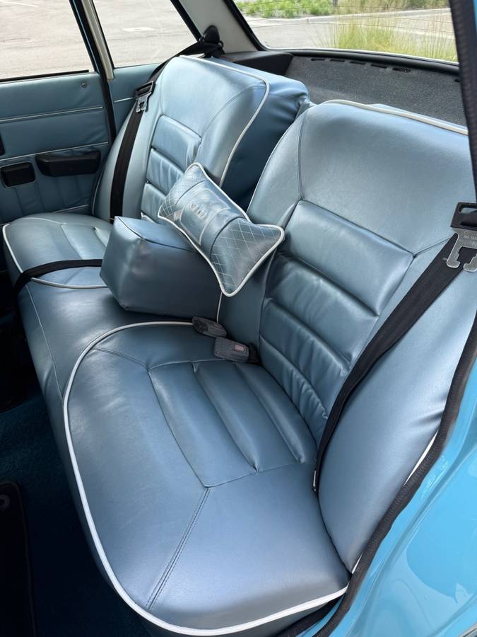 Volvo-164e-1974-blue-7