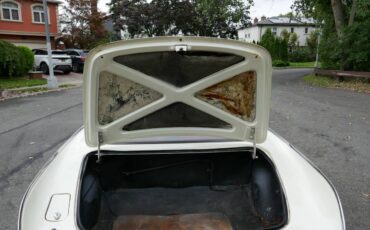 Volvo-1800-s-1968-white-13