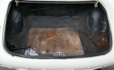 Volvo-1800-s-1968-white-14