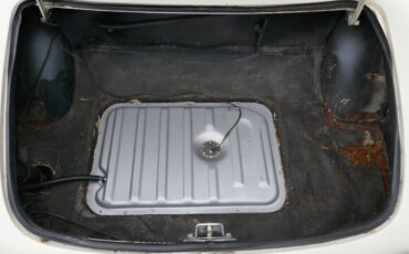 Volvo-1800-s-1968-white-15