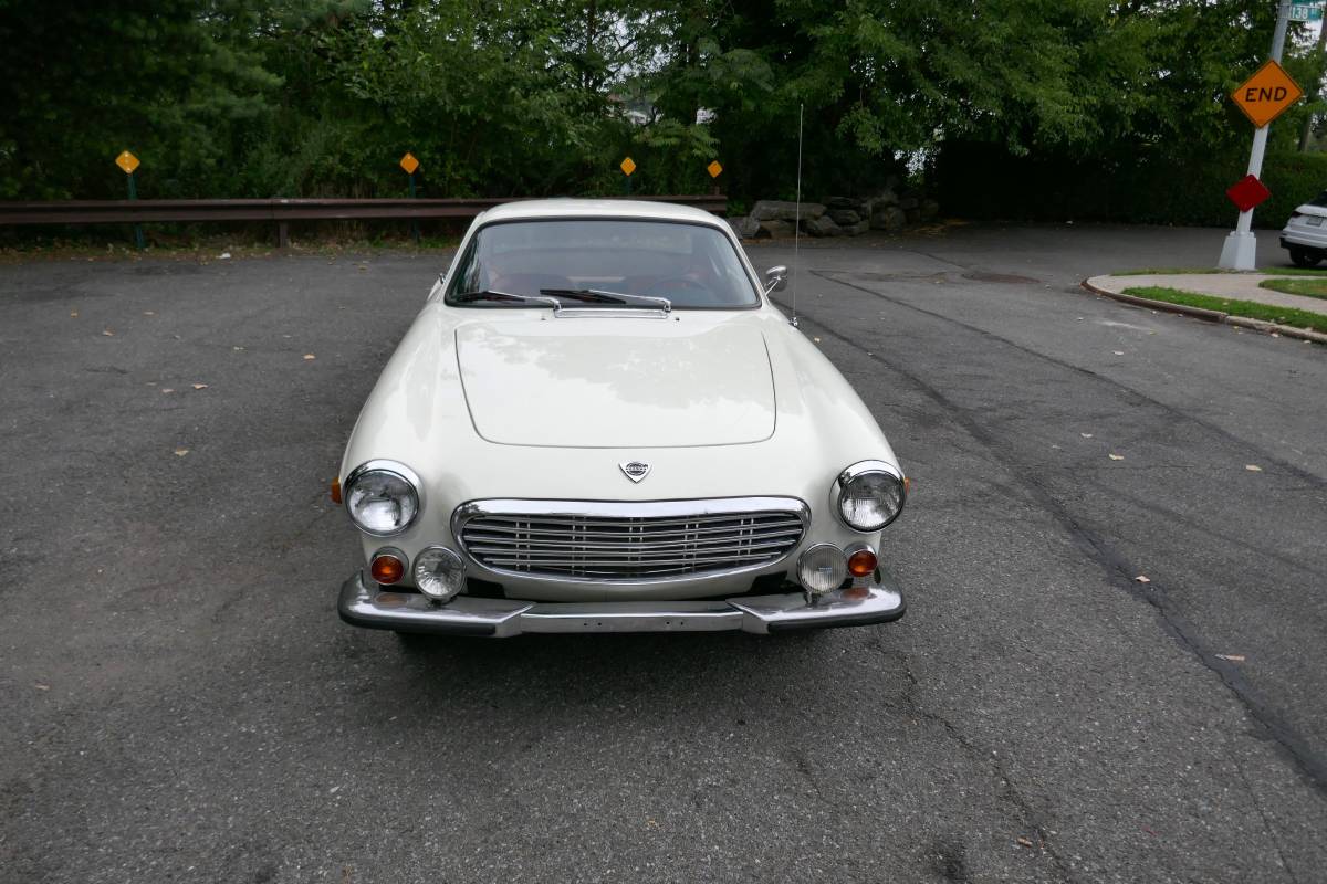 Volvo-1800-s-1968-white-6