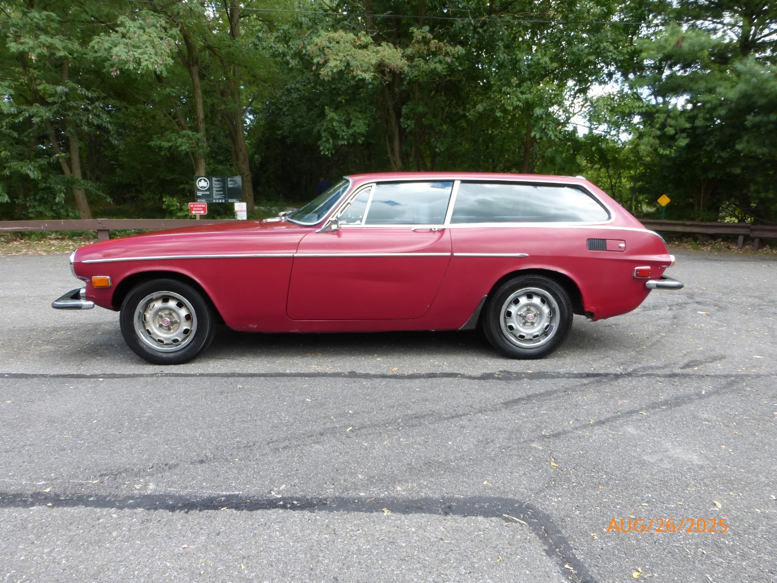 Volvo-1800ES-1973-Wagon-2