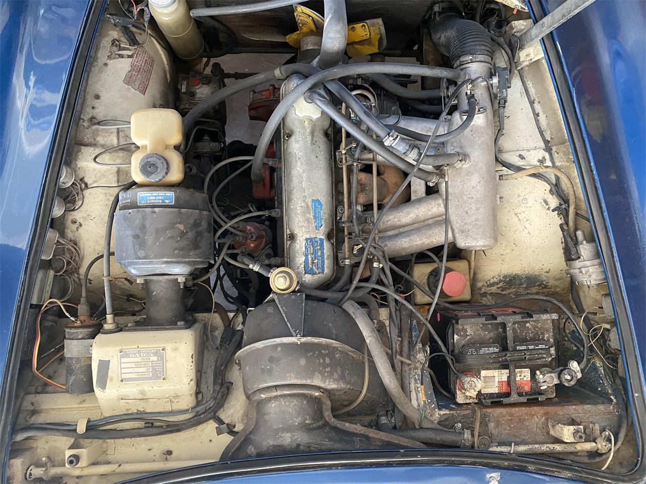 Volvo-1800es-1970-Blue-Red-14