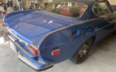 Volvo-1800es-1970-Blue-Red-8