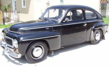 Volvo-1961-black-5