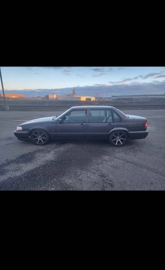 Volvo-1991-grey-1