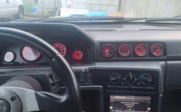 Volvo-1991-grey-10