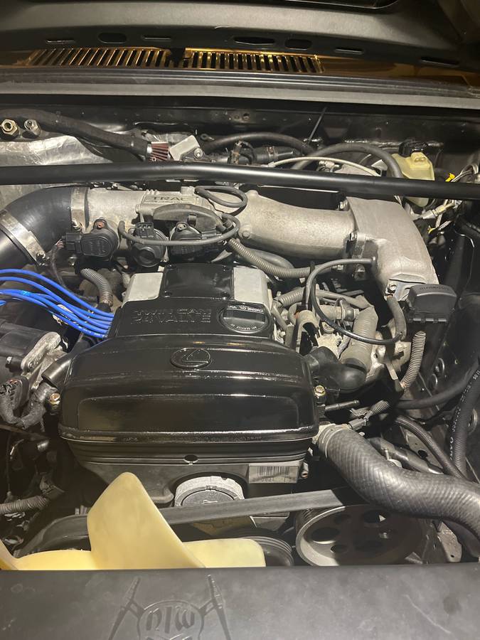 Volvo-1991-grey-11