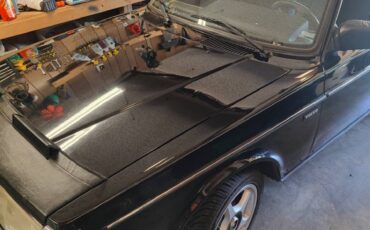 Volvo-1993-black-2