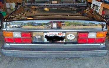 Volvo-1993-black-6