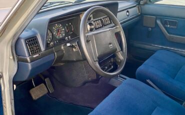 Volvo-240-1986-Sedan-10