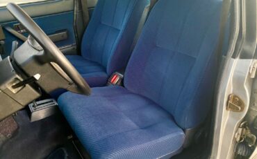Volvo-240-1986-Sedan-11