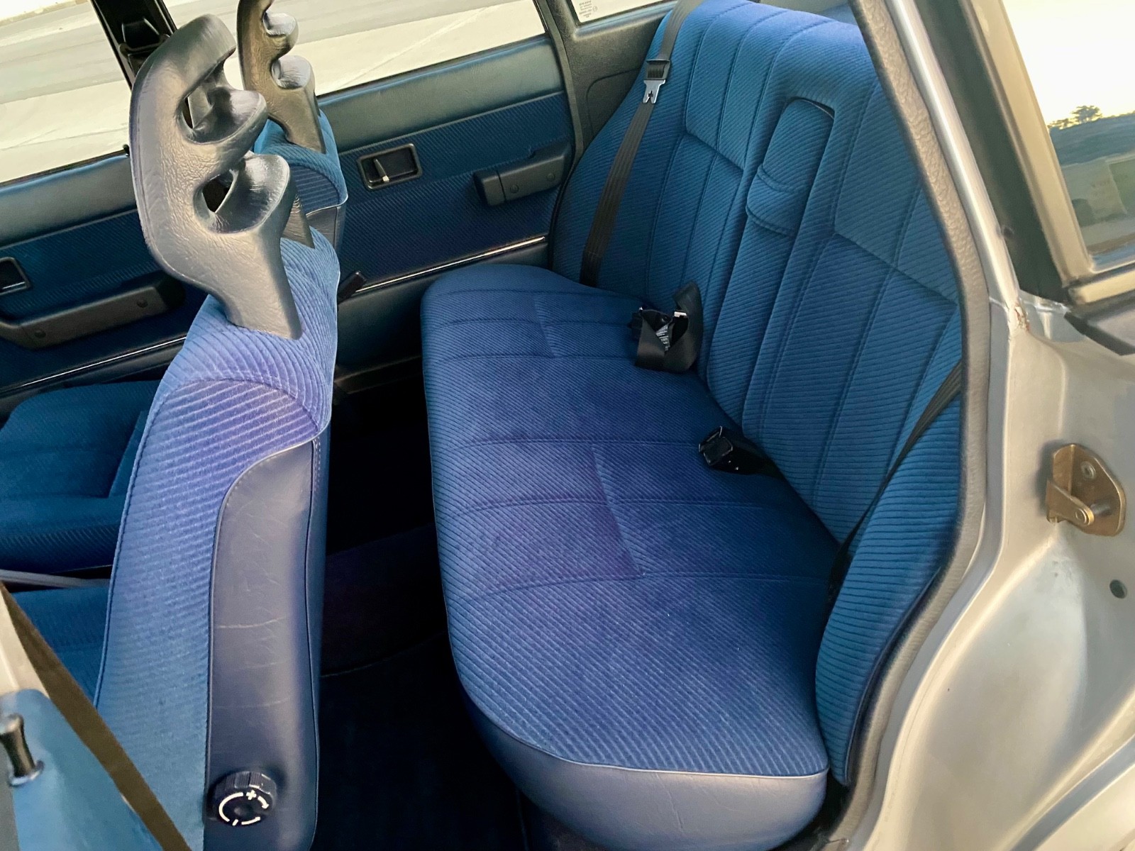 Volvo-240-1986-Sedan-14