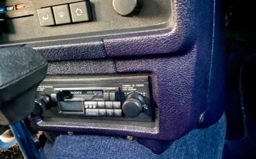 Volvo-240-1986-Sedan-21