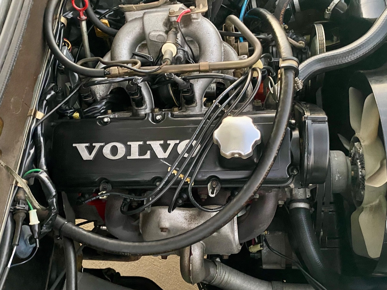 Volvo-240-1986-Sedan-27