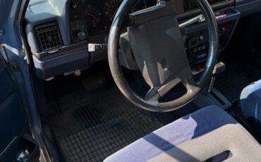 Volvo-240-1987-10