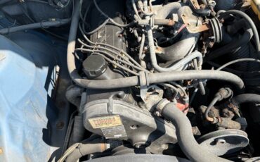Volvo-240-1987-11