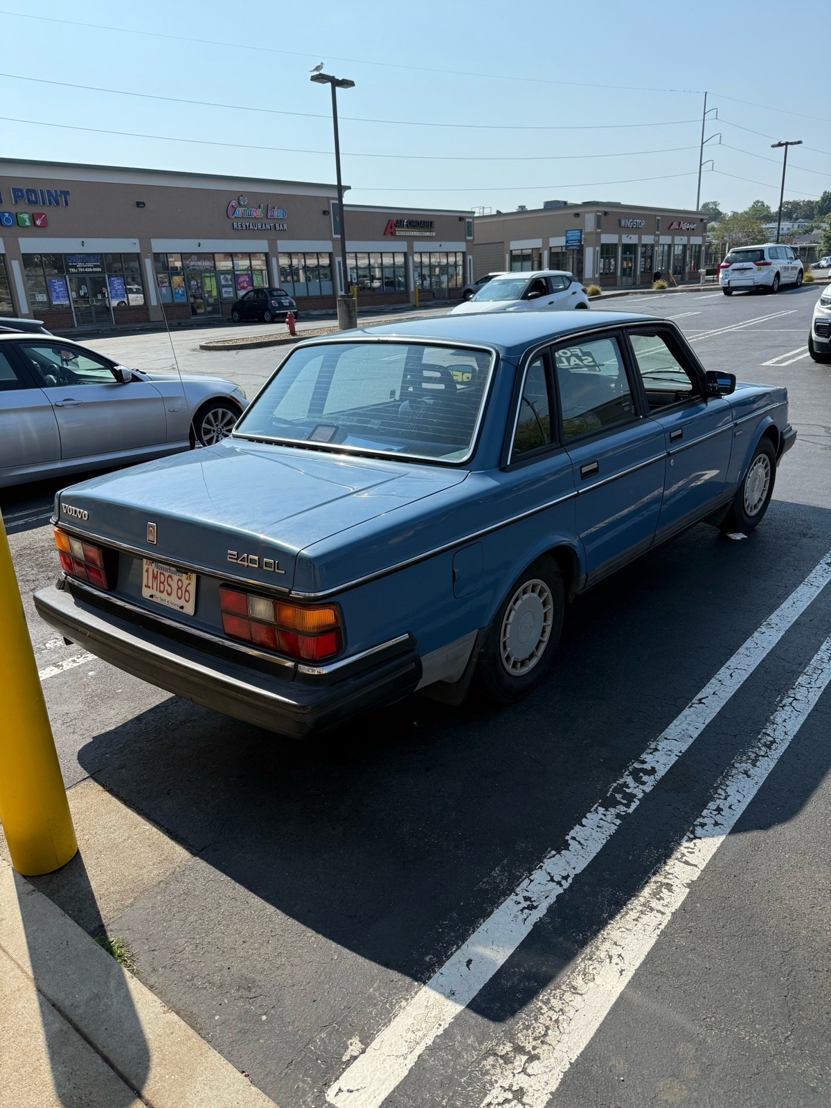 Volvo-240-1987-3