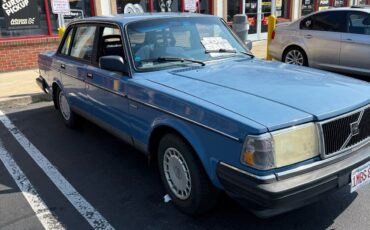 Volvo-240-1987-5