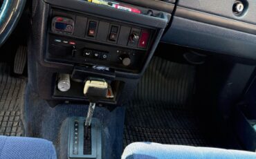 Volvo-240-1987-9