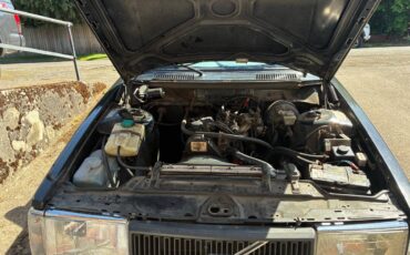 Volvo-240-1989-black-11