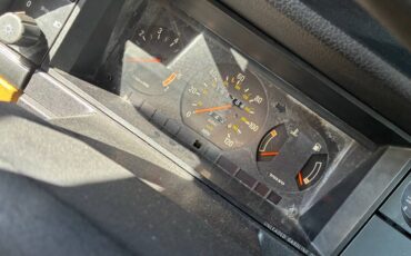 Volvo-240-1989-black-6