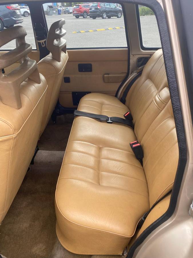 Volvo-240-1993-12