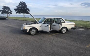 Volvo-240-1993-3