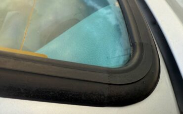 Volvo-240-1993-silver-15