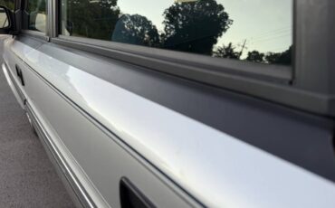 Volvo-240-1993-silver-5