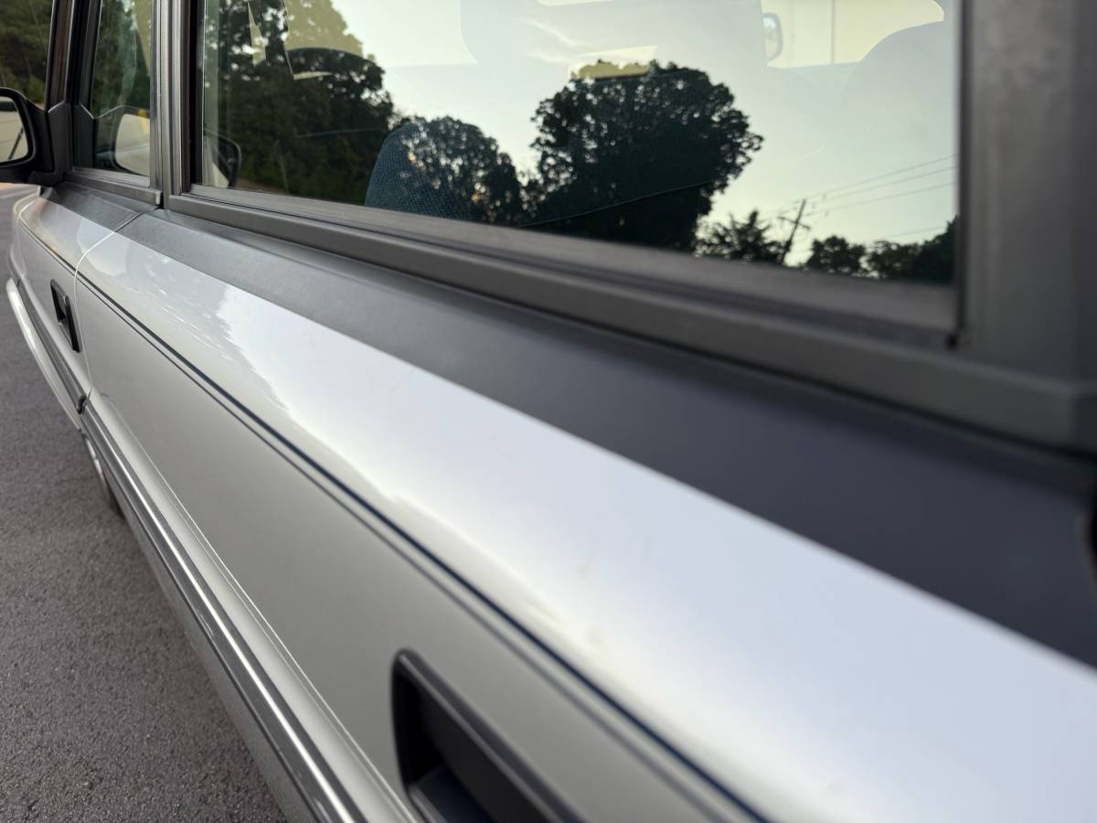 Volvo-240-1993-silver-5