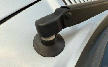 Volvo-240-1993-silver-9