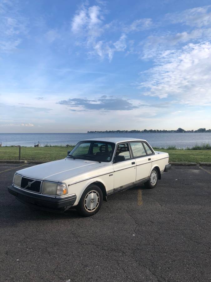 Volvo-240-1993