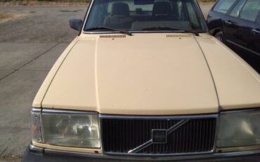 Volvo-240-d-1986