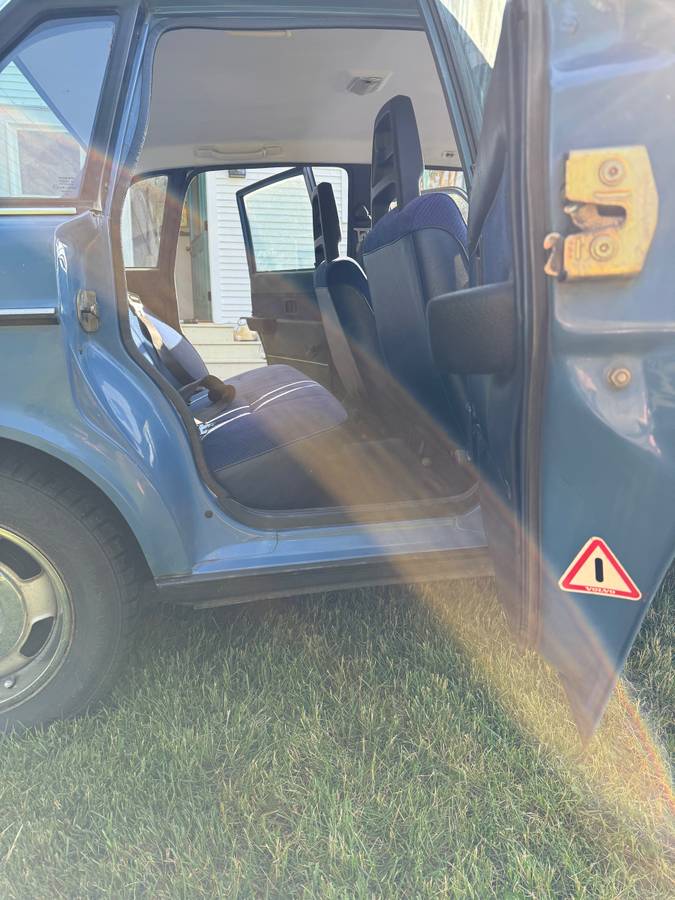 Volvo-240-dl-1985-blue-18