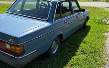 Volvo-240-dl-1985-blue-7