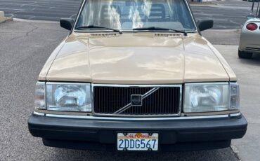 Volvo-240-dl-1986-custom-2