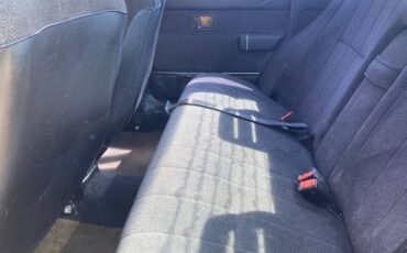 Volvo-240-dl-1990-12